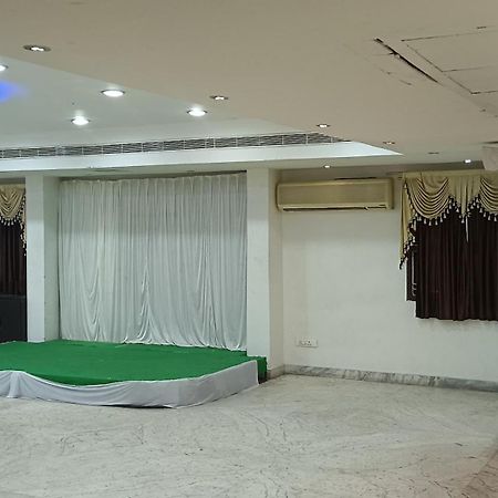 Hotel Nanduri Regency Guntūr Extérieur photo