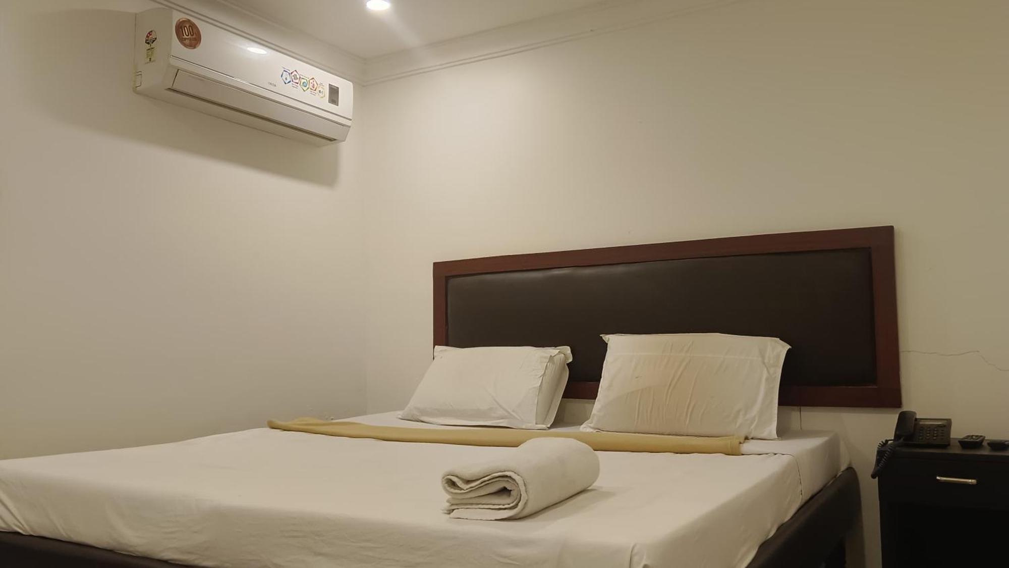 Hotel Nanduri Regency Guntūr Extérieur photo