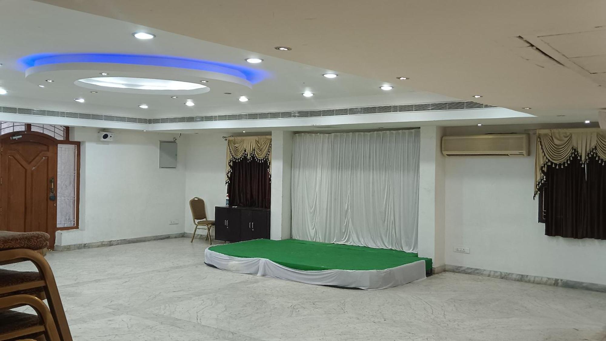 Hotel Nanduri Regency Guntūr Extérieur photo