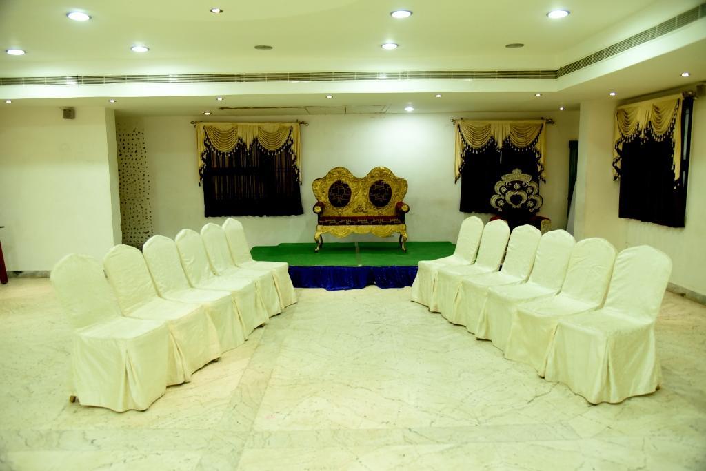 Hotel Nanduri Regency Guntūr Extérieur photo